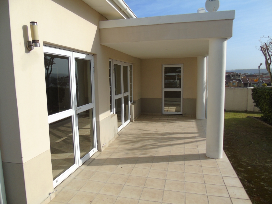 3 Bedroom Property for Sale in Beacon Bay Eastern Cape